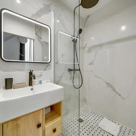 240 Elysee - Superb In Apartment Paris